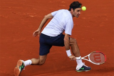 Tsonga chặn đứng “Tầu tốc hành” Roger Federer