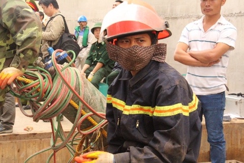 “Bằng mọi cách phải đưa được nạn nhân ra khỏi đống đổ nát”