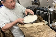 Giá gạo tăng gấp 5, lao động Việt tại Nhật ăn mì thay cơm