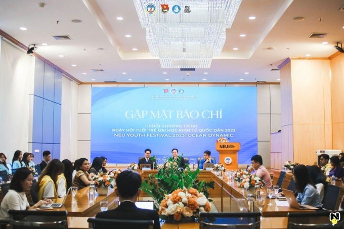 Họp báo ra mắt chương trình Ngày hội tuổi trẻ trường Đại học Kinh tế Quốc dân.

