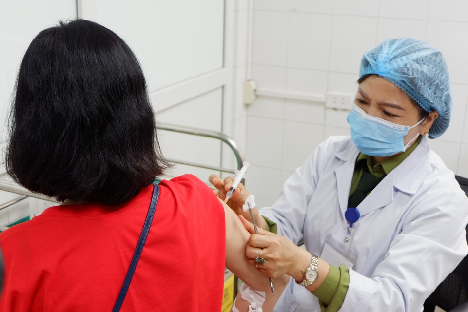 Trời nồm ẩm: 3 việc cần làm ngay để phòng bệnh lúc giao mùa - 2 Trời nồm ẩm: 3 việc cần làm ngay để phòng bệnh lúc giao mùa - 2