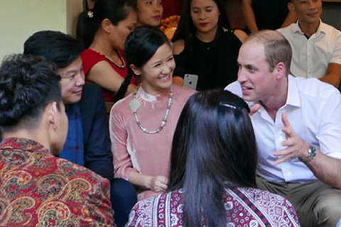 Nghệ sĩ Xuân Bắc nói gì khiến Hoàng tử William bật cười?