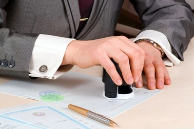 Vụ công chứng mua bán ô tô không có thật bị phát giác như thế nào?