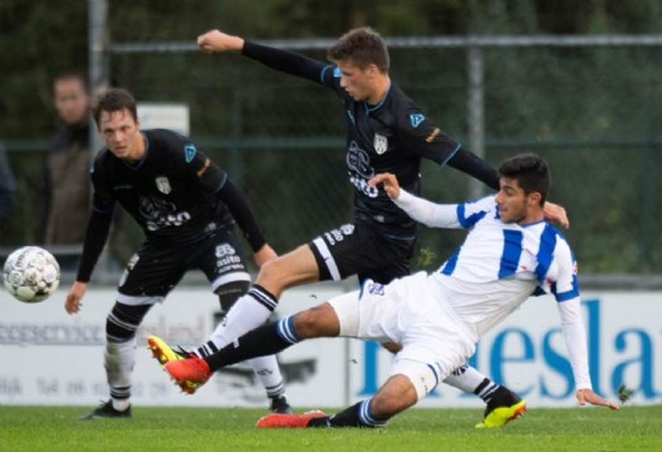 Đội trẻ Heerenveen bị cầm hoà trong ngày vắng Đoàn Văn Hậu - 1 Đội trẻ Heerenveen bị cầm hoà trong ngày vắng Đoàn Văn Hậu - 1