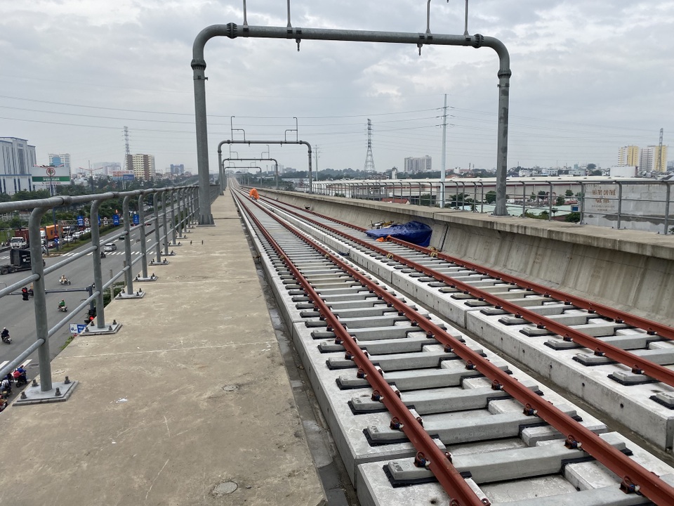 Phó Thủ tướng Phạm Bình Minh thị sát công trình metro TPHCM - 8 Phó Thủ tướng Phạm Bình Minh thị sát công trình metro TPHCM - 8