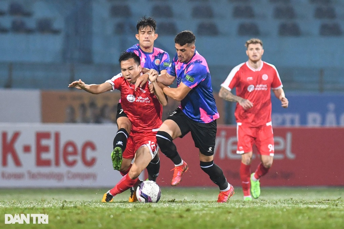 Hoàng Đức không ghi bàn, CLB Viettel vẫn dẫn đầu V-League 2022 - 4 Hoàng Đức không ghi bàn, CLB Viettel vẫn dẫn đầu V-League 2022 - 4