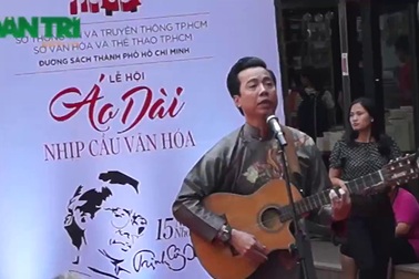 Hồng Nhung và 2 con biểu diễn thời trang khai mạc Tuần lễ Trịnh Công Sơn