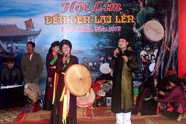 Nô nức trẩy hội Lim đợi kỷ lục hơn 3.000 người cùng hát quan họ 