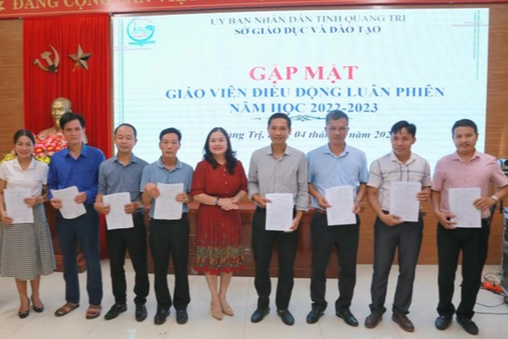 Thầy cô viết đơn xin tình nguyện về với học sinh vùng khó - 3 Thầy cô viết đơn xin tình nguyện về với học sinh vùng khó - 3
