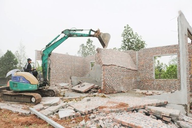 Hà Nội: 5 chủ tịch xã bị tạm dừng điều hành