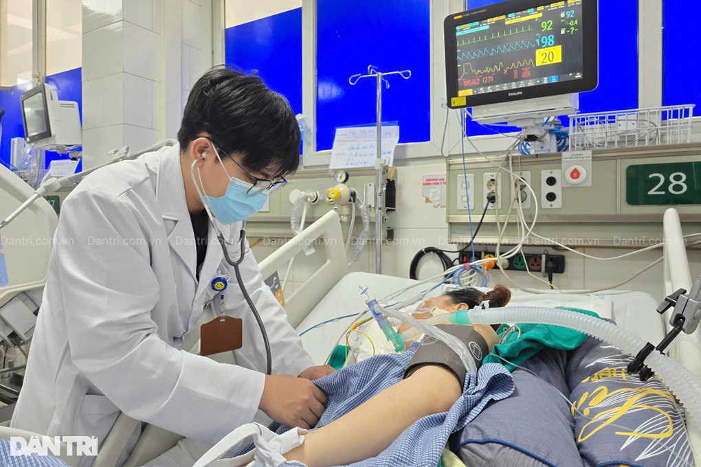 Bác sĩ kêu gọi cứu mẹ đơn thân không có Bảo hiểm y tế, nguy kịch tính mạng - 1 Bác sĩ kêu gọi cứu mẹ đơn thân không có Bảo hiểm y tế, nguy kịch tính mạng - 1