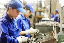 Nóng: Đề xuất mới của Tổng LĐLĐ VN về tuổi hưu, tiền lương và giờ làm thêm