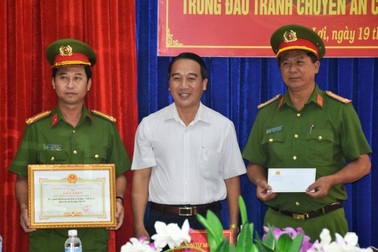 Nhiều "quý cô" bị đánh thuốc mê cướp tài sản sau khi... đi tắm