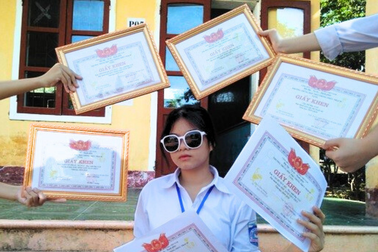 Bên cạnh "flex", trào lưu nào đang xâm chiếm mạng xã hội?