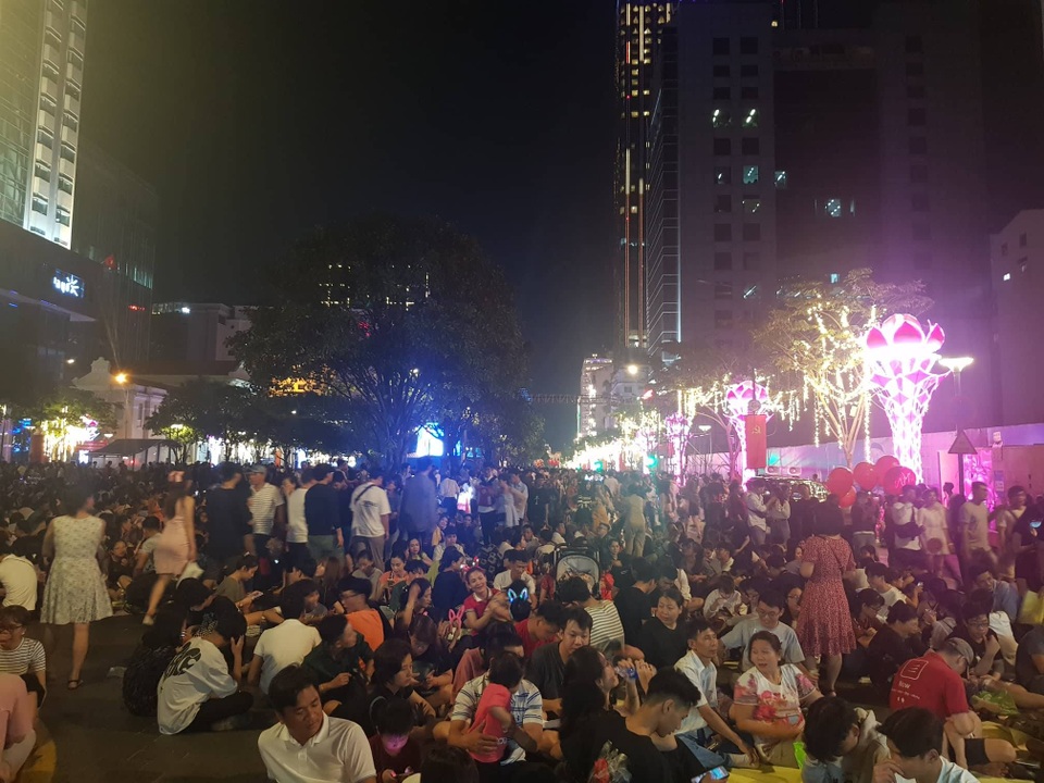 81460547_829714940798717_144809632748011520_n.jpg Giao thừa 2020