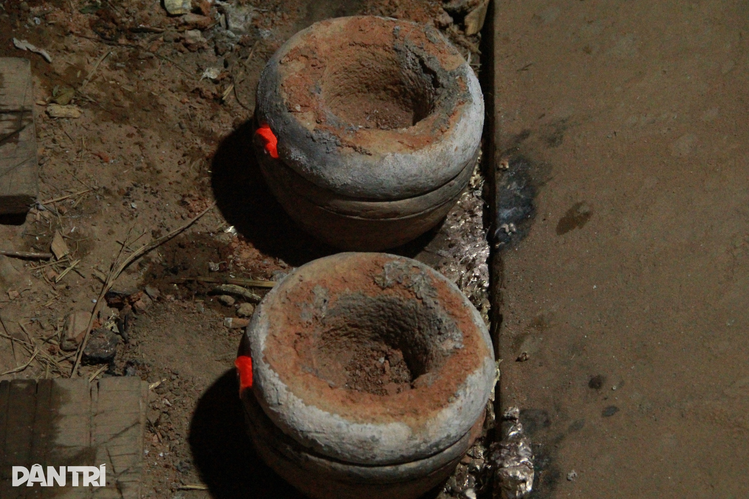 Praca całą noc, pocenie się i płacz, żeby zarobić 1 milion dongów - 4 Nghề thâu đêm đỏ lửa, đổ mồ hôi, sôi nước mắt kiếm 1 triệu đồng - 4