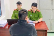 Công an làm việc với đối tượng bình luận xúc phạm công an xã
