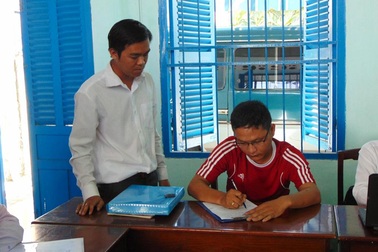 Rút phép vĩnh viễn quán "chém" bữa ăn đêm 22 triệu đồng