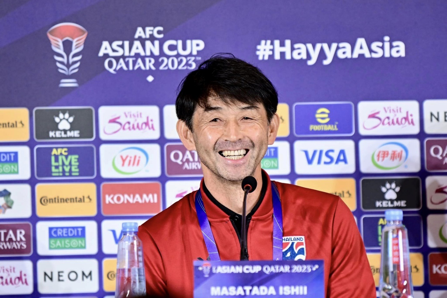 Técnico da Tailândia declara vitória para o Uzbequistão com confiança - 1 HLV Thái Lan tự tin tuyên bố đánh bại Uzbekistan - 1