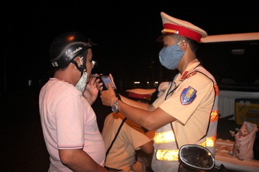 Bị phạt 40 triệu đồng vì không có giấy phép lái xe, vi phạm nồng độ cồn