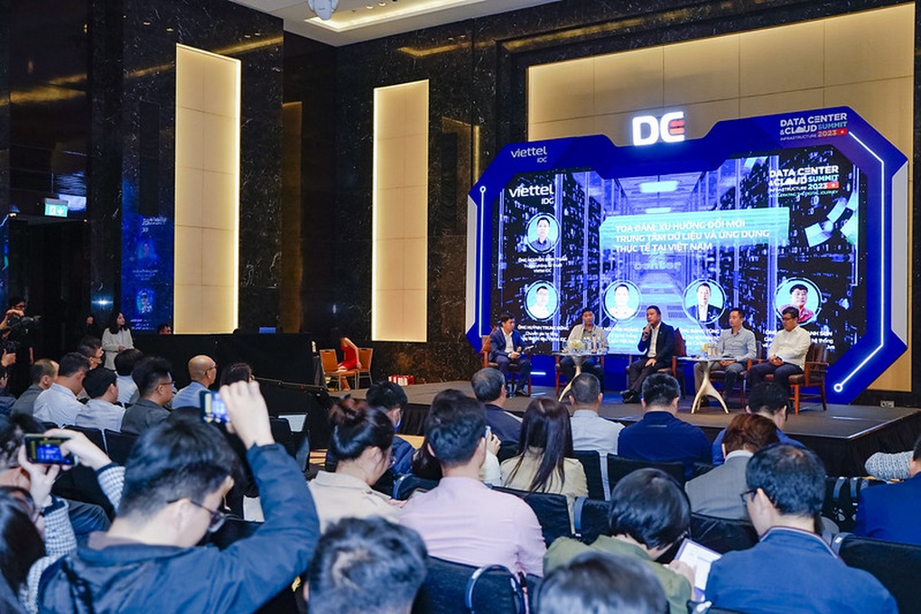 AI - Từ khóa thu hút nhất tại DCCI Summit 2024 - 2 AI - Từ khóa thu hút nhất tại DCCI Summit 2024 - 2