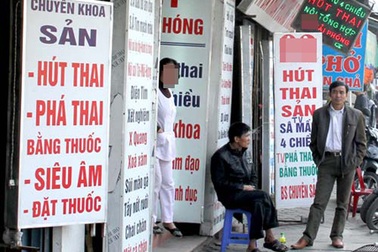 Phá thai cho người chưa thành niên có thể bị phạt 7 năm tù