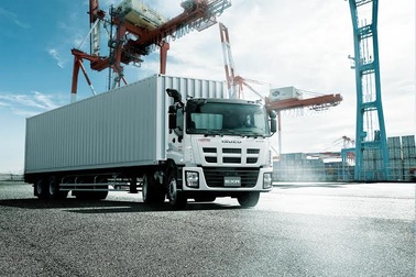 Isuzu Việt Nam giới thiệu xe đầu kéo thế hệ mới