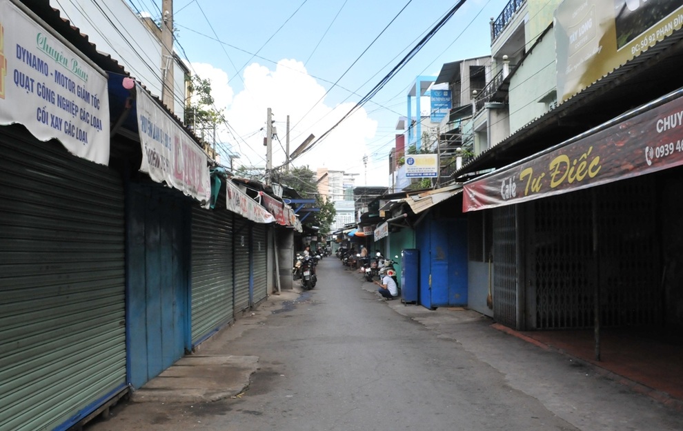 Quận Nhất Cần Thơ cách ly xã hội: Ra ngõ là cán bộ hỏi đi đâu - 5 Quận Nhất Cần Thơ cách ly xã hội: Ra ngõ là cán bộ hỏi đi đâu - 5