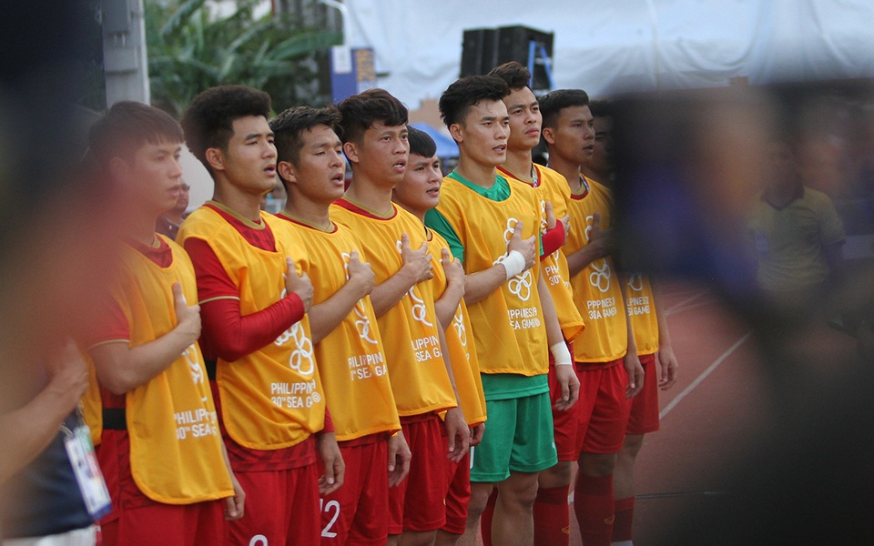 Quang Hải đăm chiêu nhìn đội nhà bị U22 Thái Lan dẫn bàn - 4 Quang Hải đăm chiêu nhìn đội nhà bị U22 Thái Lan dẫn bàn - 4