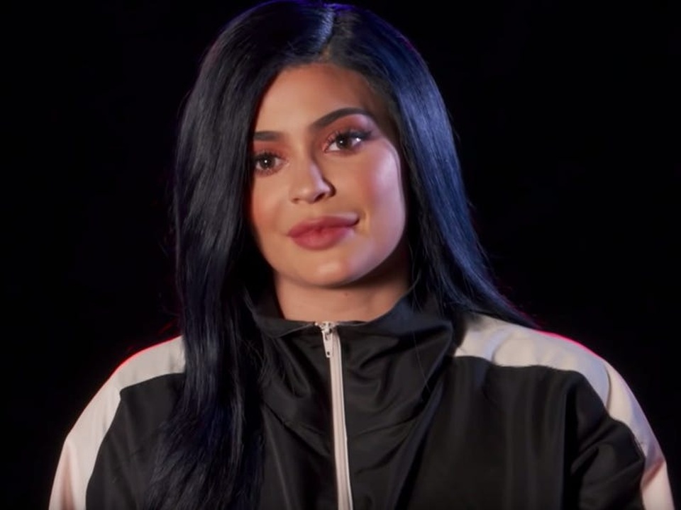 Nhìn lại chặng đường đã qua của “tỷ phú bị phế truất” Kylie Jenner - 7 Nhìn lại chặng đường đã qua của “tỷ phú bị phế truất” Kylie Jenner - 7