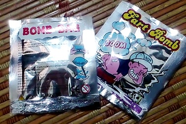 Hà Nội: Rộ mốt chơi "bom thối" độc hại