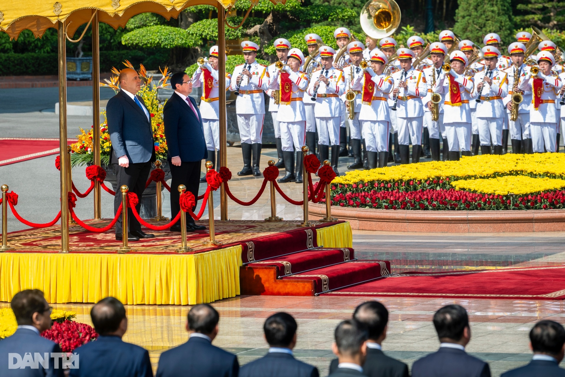 Thủ tướng Phạm Minh Chính chủ trì lễ đón Thủ tướng Nga thăm Việt Nam - 2 Thủ tướng Phạm Minh Chính chủ trì lễ đón Thủ tướng Nga thăm Việt Nam - 2