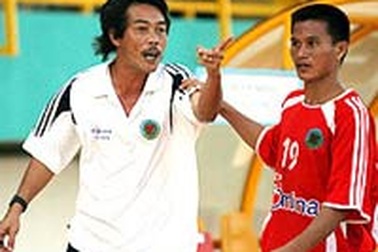 Hội chứng chửi... trọng tài