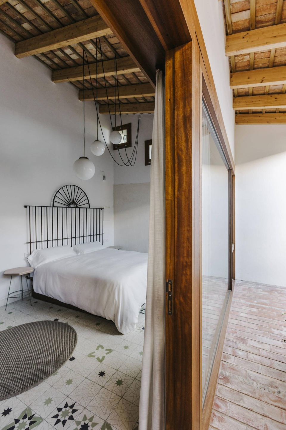 Ngôi nhà ở Tây Ban Nha nhưng lại mang đậm phong cách thiết kế Việt - 6