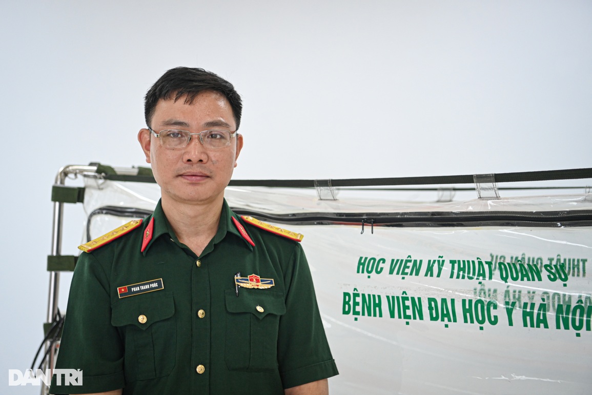 Cáng áp lực âm - sáng chế ra đời vì Covid-19 - 2 Cáng áp lực âm - sáng chế ra đời vì Covid-19 - 2