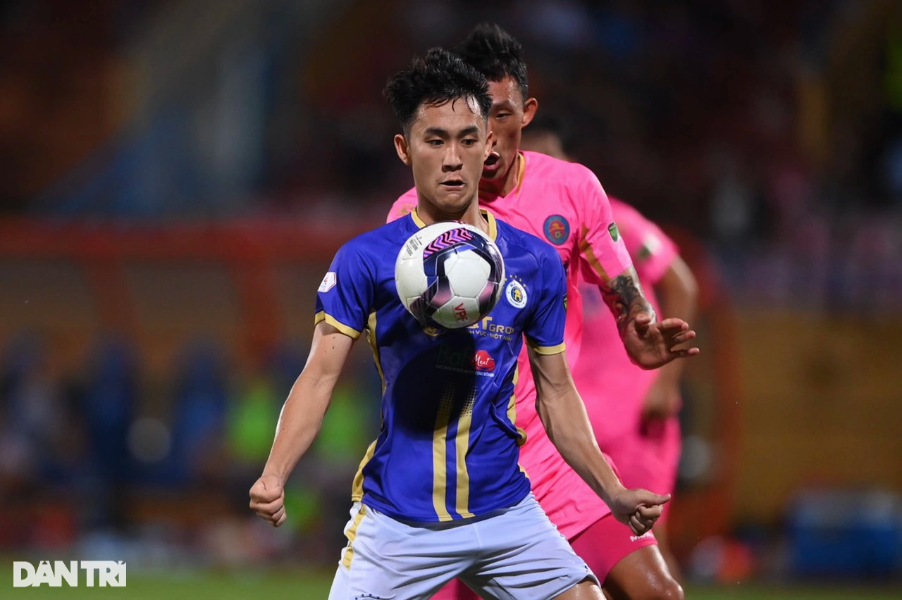 Văn Hậu đá chính, CLB Hà Nội thắng dễ Sài Gòn FC - 4