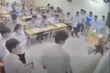 Vụ nam sinh lao lên bục giảng đánh cô giáo, nhà trường báo cáo gì?