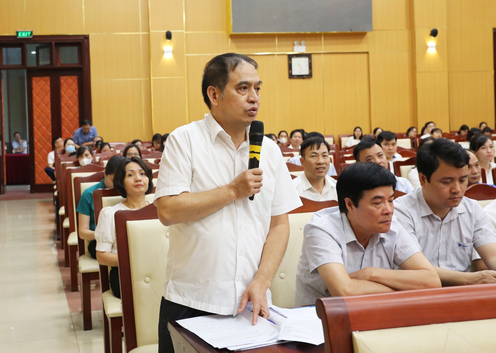 Cử tri kiến nghị giảm số năm đóng bảo hiểm tối thiểu để hưởng lương hưu - 1 Cử tri kiến nghị giảm số năm đóng bảo hiểm tối thiểu để hưởng lương hưu - 1