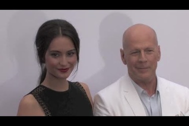 Bruce Willis đưa vợ trẻ dự sự kiện