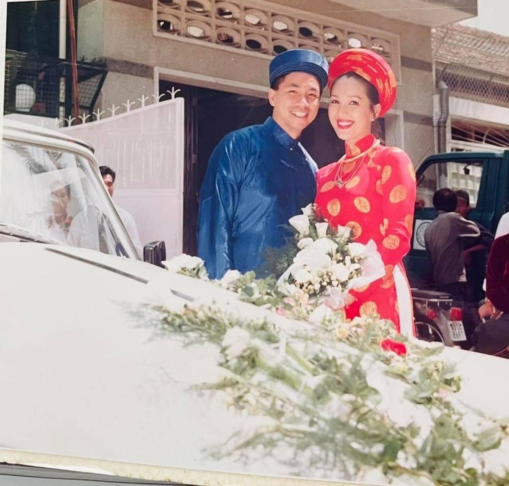 Mỹ nhân 6X Diễm My và 29 năm hạnh phúc bên chồng đại gia từ lúc tay trắng - 2 Mỹ nhân 6X Diễm My và 29 năm hạnh phúc bên chồng đại gia từ lúc tay trắng - 2