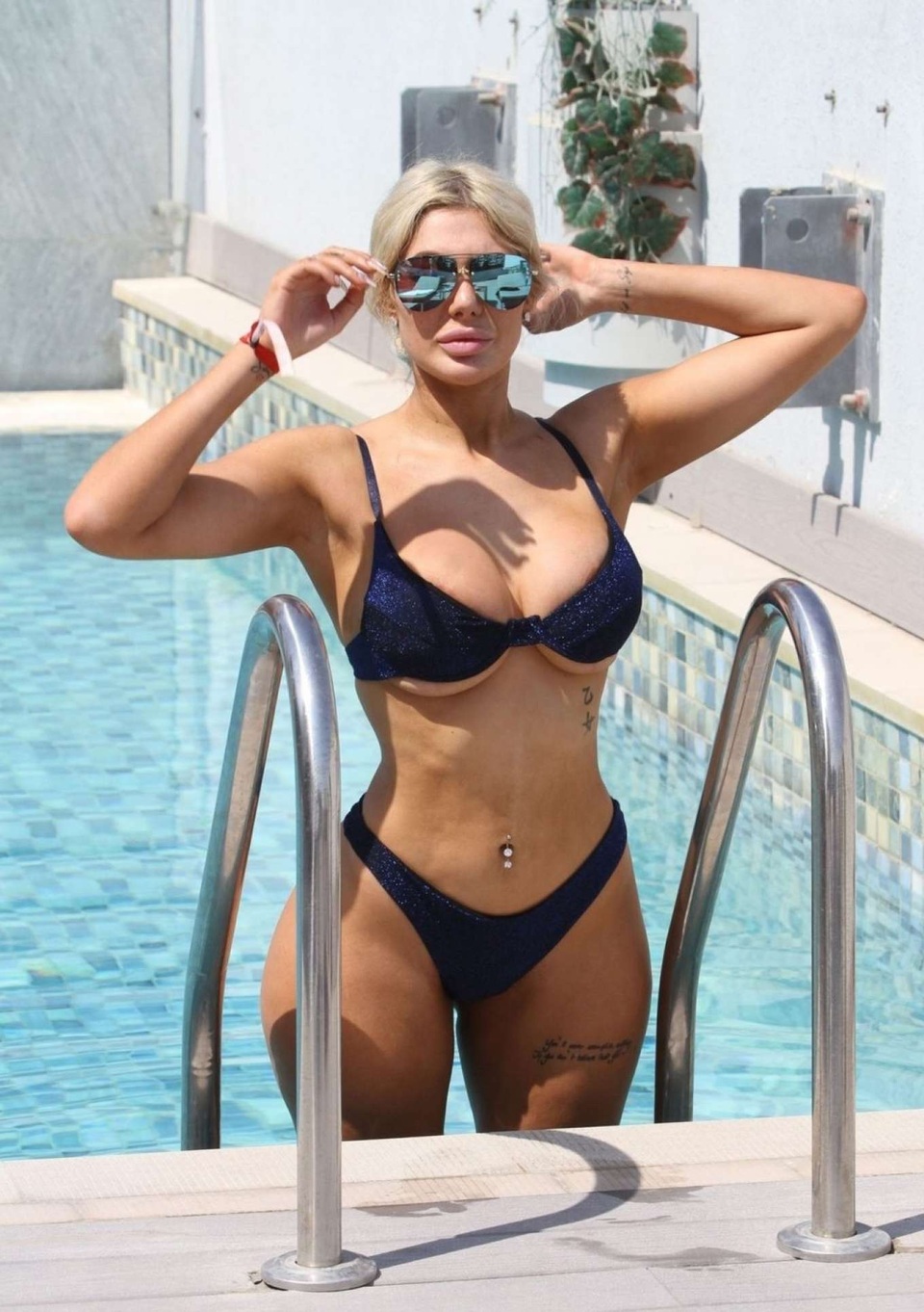 Chloe Ferry tuyên bố dừng phẫu thuật thẩm mỹ - 5 Chloe Ferry tuyên bố dừng phẫu thuật thẩm mỹ - 5