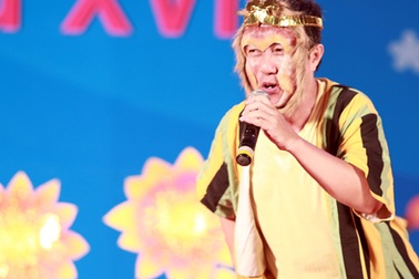 Nghệ sĩ Hồng Kỳ “đại náo” lễ khai mạc Aerobic thiếu nhi