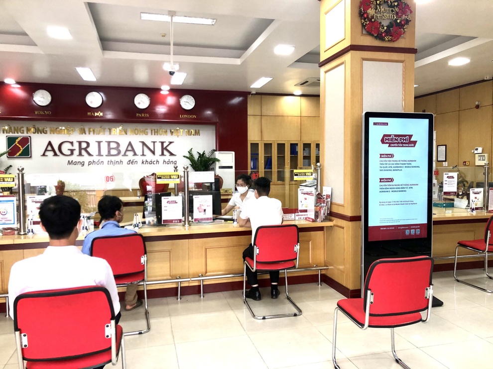 Agribank đã giải ngân 116 ngàn tỷ đồng và 122 triệu USD cho vay ưu đãi hỗ trợ khách hàng - 1 Agribank đã giải ngân 116 ngàn tỷ đồng và 122 triệu USD cho vay ưu đãi hỗ trợ khách hàng - 1