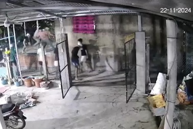 Nhóm giang hồ tấn công nhà dân