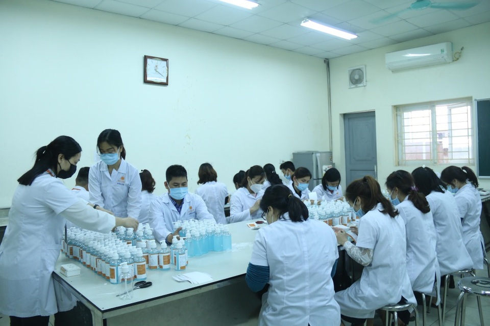 Trường ĐH Đại Nam khẩn cấp kích hoạt chống dịch Covid-19 ở mức độ cao nhất - 8