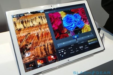 Panasonic ra mắt máy tính bảng 4K cỡ khủng đầu tiên