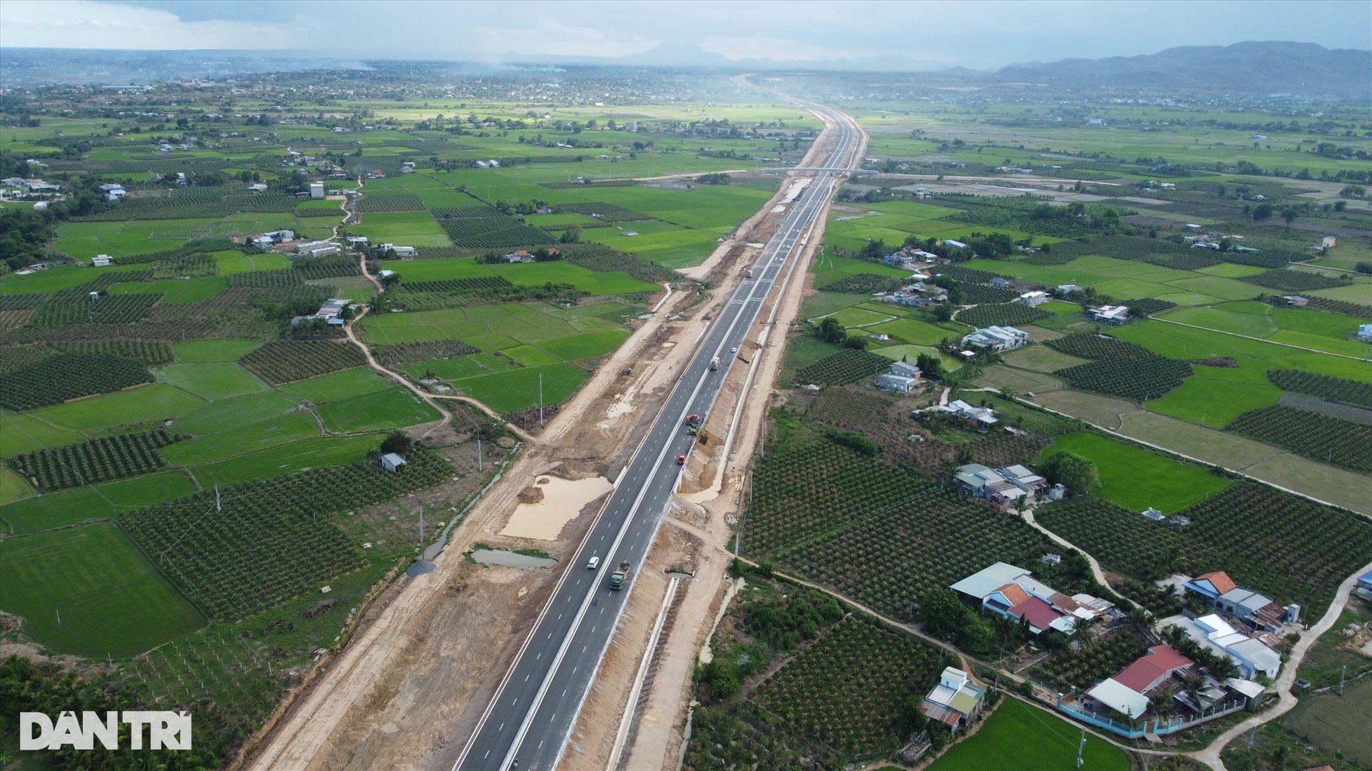 Ngắm cao tốc Vĩnh Hảo - Phan Thiết hơn 10.000 tỷ sắp đưa vào khai thác - 1 Ngắm cao tốc Vĩnh Hảo - Phan Thiết hơn 10.000 tỷ sắp đưa vào khai thác - 1