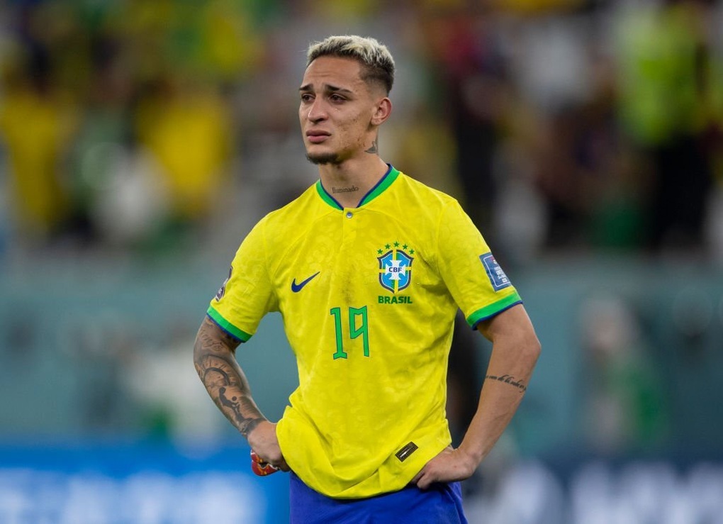 Neymar bật khóc sau khi Brazil bị loại đầy cay đắng - 9 Neymar bật khóc sau khi Brazil bị loại đầy cay đắng - 9