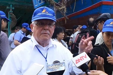 GS Carl Thayer: Bão có thể “giữ thể diện” cho Trung Quốc