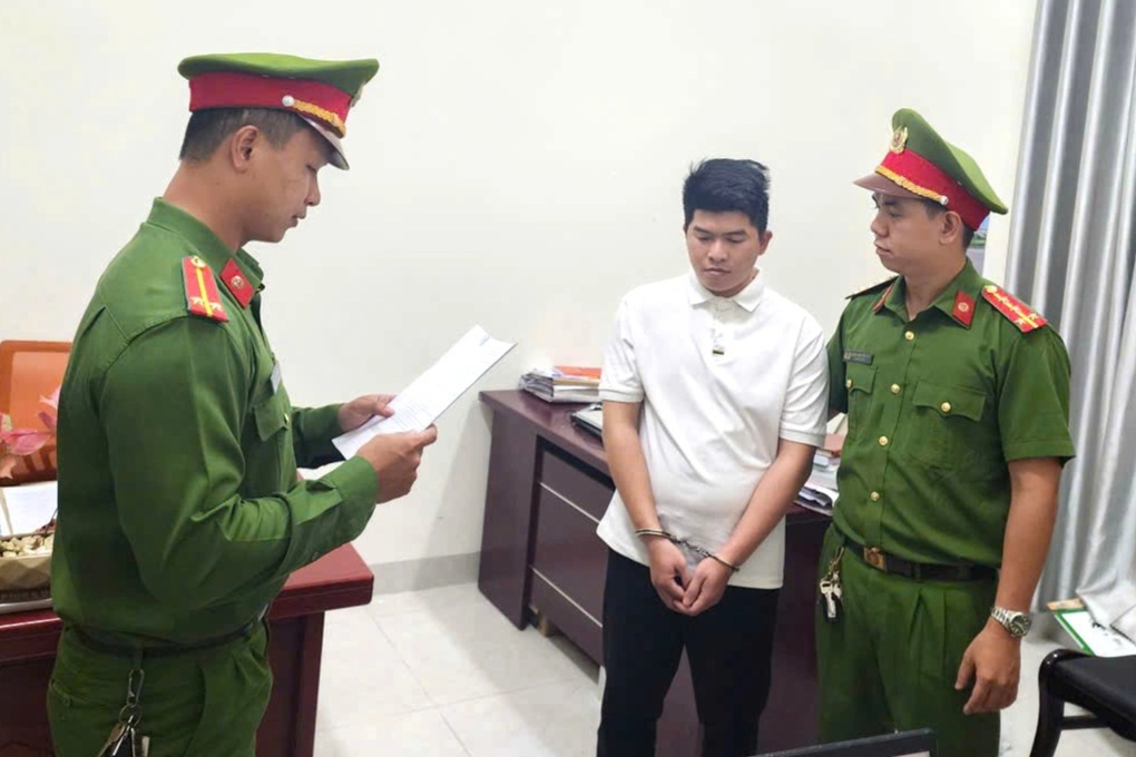 Lập nhiều tài khoản ảo lừa bán chim cảnh trên mạng - 1 Lập nhiều tài khoản ảo lừa bán chim cảnh trên mạng - 1